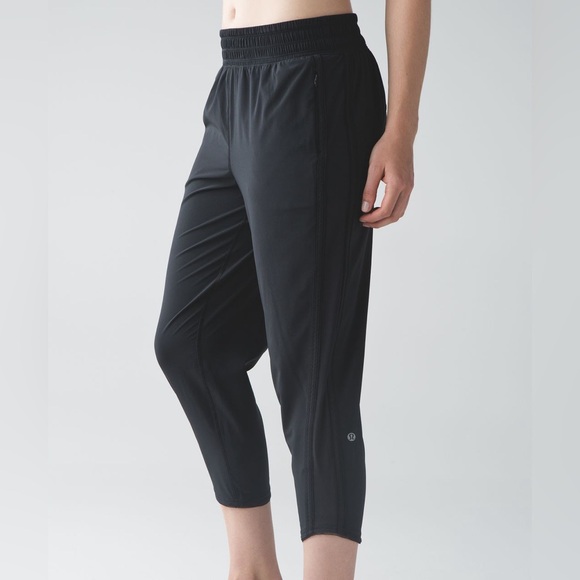 Lululemon For Love Crop Black SIZE 4 - Picture 3 of 15